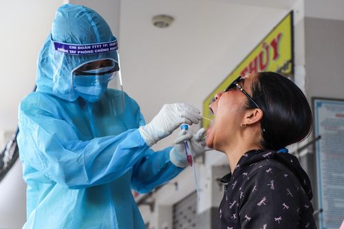Phó trạm trưởng y tế mất chức vì lơ là chống dịch Covid-19