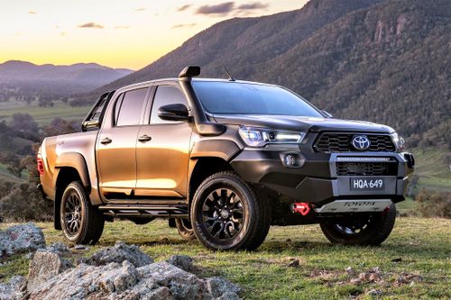Toyota Hilux 2020 ra mắt Australia, trang bị kém hơn tại Việt Nam
