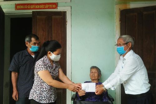 Những tấm lòng của nhiều Mẹ VNAH với phòng, chống dịch