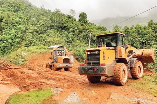 Chủ động ứng phó bão số 4