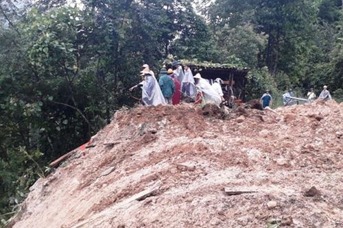 Sạt lở đất và lũ ống làm hai người chết, ba người bị thương ở thị xã Sa Pa