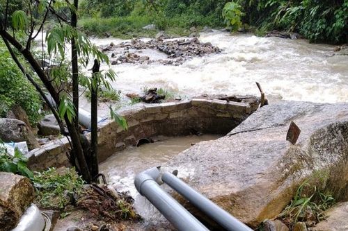 Tìm kiếm nạn nhân bị lũ cuốn mất tích ở vùng cao Văn Bàn (Lào Cai)