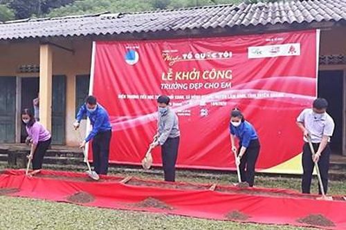 Xây nhà hỗ trợ thanh thiếu nhi dân tộc thiểu số