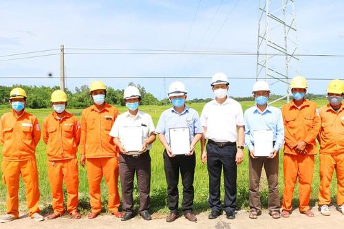 PC Quảng Nam về đích sớm công trình nâng cấp 8km đường dây 110kV