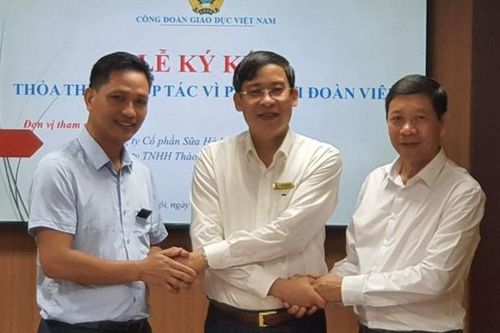 Công đoàn GD Việt Nam tổ chức ký kết thỏa thuận hợp tác vì phúc lợi đoàn viên