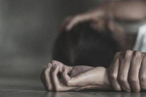 Nghiện phim đồi trụy, 'yêu râu xanh' 15 tuổi chặn xe hiếp dâm thiếu nữ đi đường