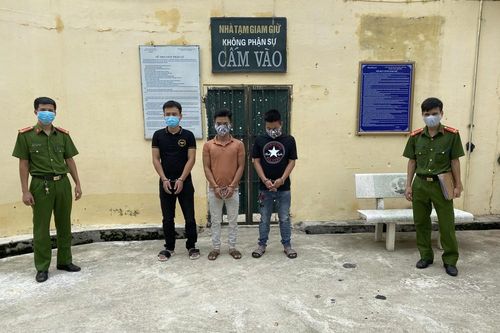Đâm chém 4 người bị thương để giải quyết mâu thuẫn