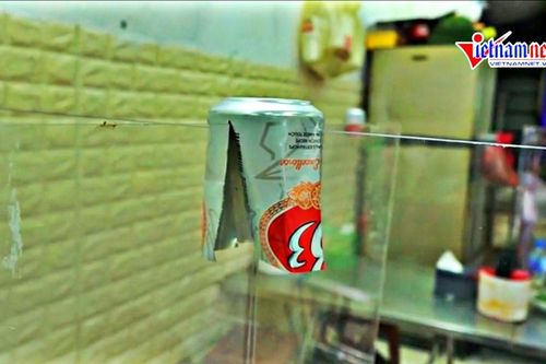 Những kiểu vách ngăn độc đáo ngày đầu giãn cách hàng quán ở Hà Nội