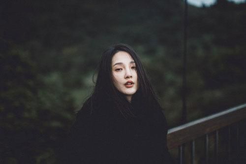 Không lo được cho bạn gái, tôi đành lòng nhìn gã đàn ông khác tán em…