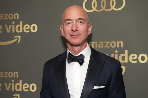 Jeff Bezos sắp thành người đầu tiên thế giới sở hữu tài sản cán mốc 200 tỷ USD
