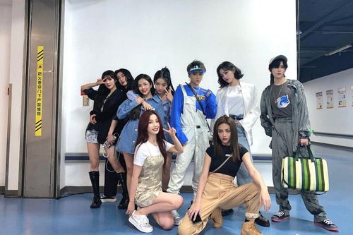 Fan cực vui khi The9 cuối cùng đã xuất hiện trên sóng của 'Khoái lạc đại bản doanh'