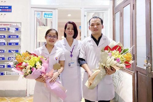 Nữ bác sĩ 2 lần hoãn cưới, xung phong vào tâm dịch COVID-19