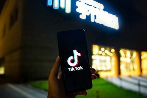 Quên Microsoft đi, ông Donald Trump vừa công khai ủng hộ công ty này mua TikTok