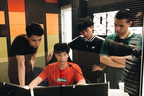 OPlus lấy cảm hứng từ Bệnh Viện Dã Chiến tại Đà Nẵng, phát hành ca khúc mới đầy ý nghĩa