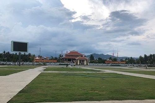 Bình Định: Khắc phục Quảng trường thị xã đầu tư hơn 23 tỷ đồng hư hỏng