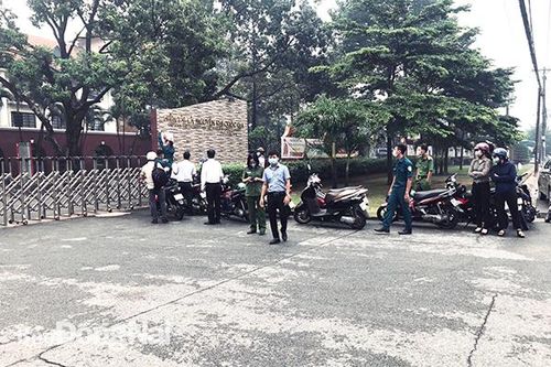 Thêm một trường học bất chấp quy định phòng, chống dịch Covid-19