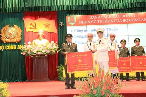 75 năm xây dựng, chiến đấu và trưởng thành