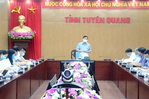 UBND tỉnh họp đánh giá tiến độ xây dựng nông thôn mới