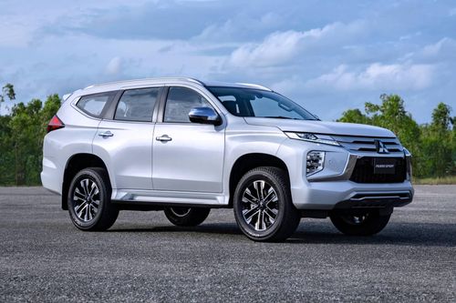 Đại lý đã bắt đầu nhận đặt cọc Mitsubishi Pajero Sport 2020, chờ ngày ra mắt 'so găng' Toyota Fortuner 2020