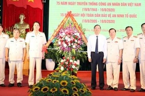 Công an Lai Châu tổ chức Gặp mặt kỷ niệm 75 năm ngày truyền thống CAND