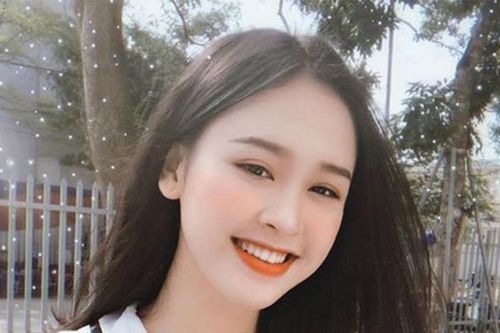 Nữ sinh Đại học Vinh sở hữu nụ cười tỏa nắng vạn người mê