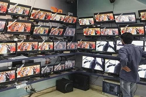 Cửa hàng hứa sẽ hoàn 15 triệu đồng nếu khách nhiễm COVID-19 sau khi mua hàng và cái kết