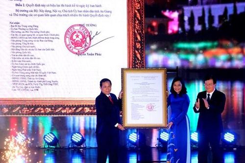 TP Long Xuyên chính thức trở thành đô thị loại 1
