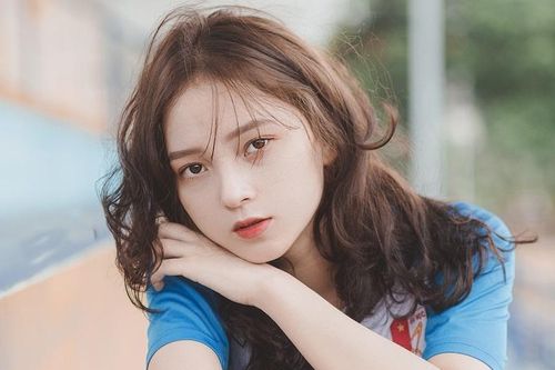 Mặc đồng phục trường Bách khoa, nữ sinh nhận nhiều lời khen
