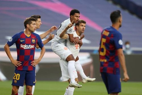 Cầu thủ Real vui mừng khi Barca thua 2-8
