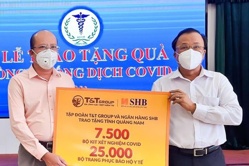 Bầu Hiển ủng hộ kit xét nghiệm tiếp sức Quảng Nam chống dịch
