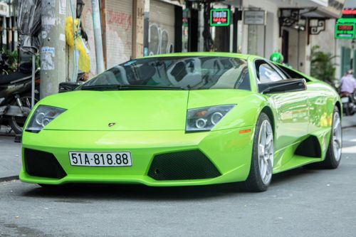 Lamborghini Murcielago màu xanh cốm tái xuất tại TP.HCM
