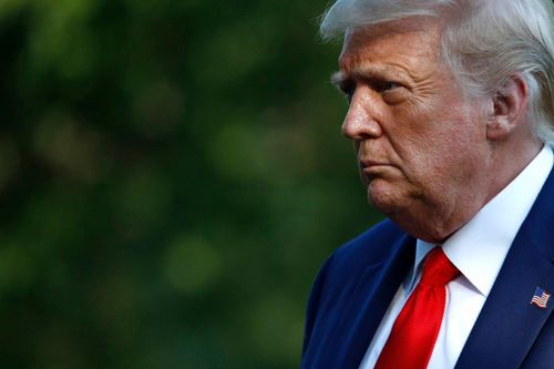 Cựu quan chức tiết lộ ông Trump muốn đổi Puerto Rico lấy Greenland