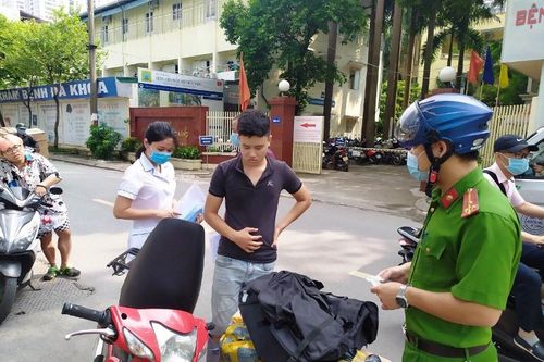 Quận Thanh Xuân: Xử phạt nhiều trường hợp không đeo khẩu trang