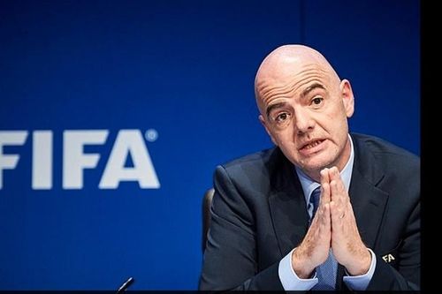 Sóng yên bể lặng tại FIFA