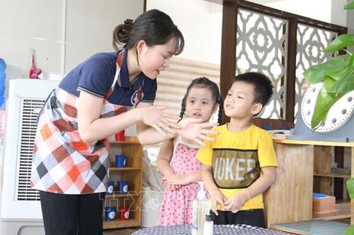 Hủy bỏ một số nhiệm vụ liên quan đến đào tạo, bồi dưỡng nhà giáo, CBQL mầm non