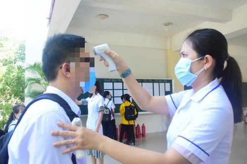 Công bố kết quả xét nghiệm các trường hợp F1 của thầy giáo coi thi tốt nghiệp THPT