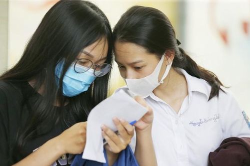 Chấm thi tốt nghiệp THPT: Liệu năm nay có điểm 10 Ngữ văn?