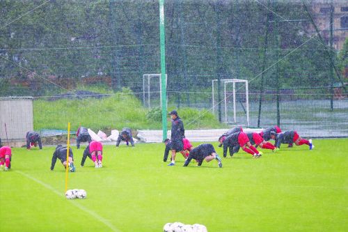 Triết lý bóng đá Guus Hiddink và thế khó của ông Park