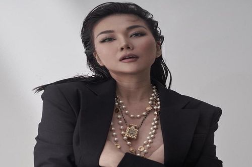 Siêu mẫu Thanh Hằng tung bộ ảnh mới đầy quyến rũ