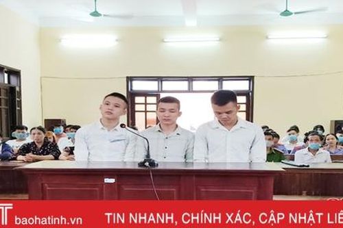 Băng nhóm chuyên cướp giật điện thoại ở Hà Tĩnh nhận 138 tháng tù