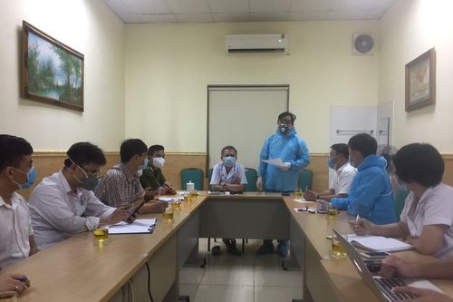 'Phải coi Bệnh viện E như là một ổ dịch vì đã có ca dương tính'
