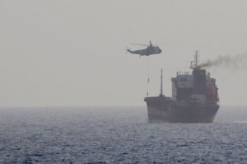 Iran tuyên bố bắt giữ tàu hàng của UAE cùng thủy thủ đoàn