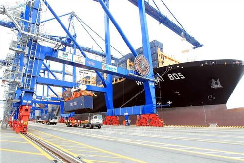 Hàng hóa qua cảng biển vẫn giữ nhịp tăng trưởng tốt