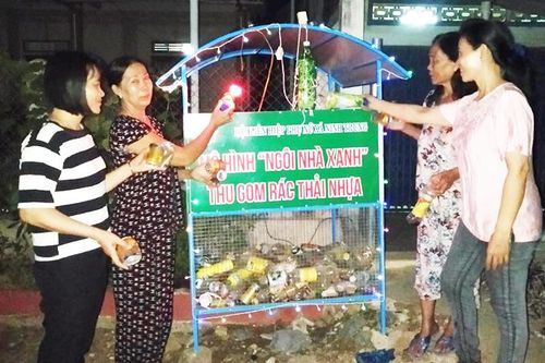 Phụ nữ xã Ninh Trung: Hiệu quả các mô hình vì môi trường xanh