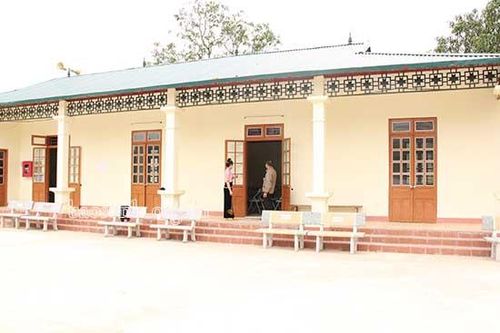 Thành công trong xây dựng nhà văn hóa bản