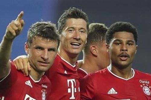 Bằng cách nào Bayern đè bẹp được Lyon?
