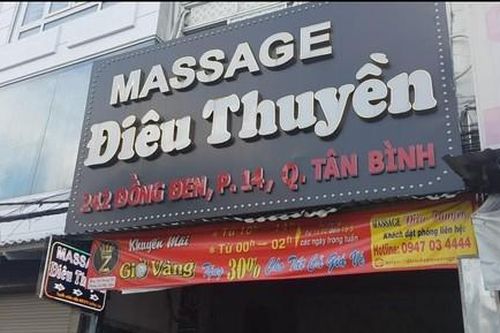 Bắt quả tang nhân viên massage khỏa thân kích dục cho khách