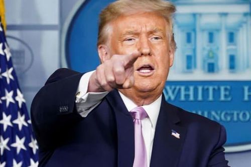 Ông Trump chỉ trích FDA chậm trễ phê duyệt huyết tương điều trị COVID-19