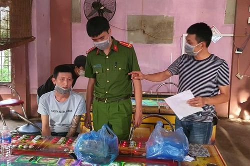 Phá tụ điểm cờ bạc núp bóng game giải trí ở Đắk Lắk