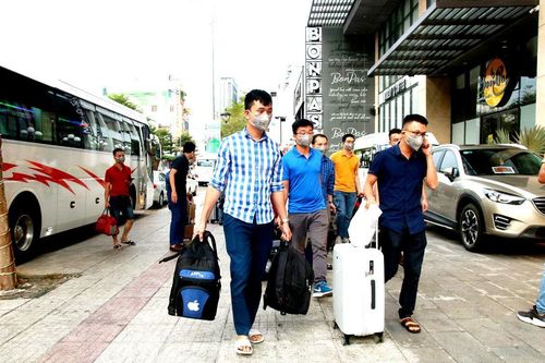 Y bác sỹ Nghệ An vào Đà Nẵng: 'Khống chế được dịch COVID-19, chúng tôi mới về'